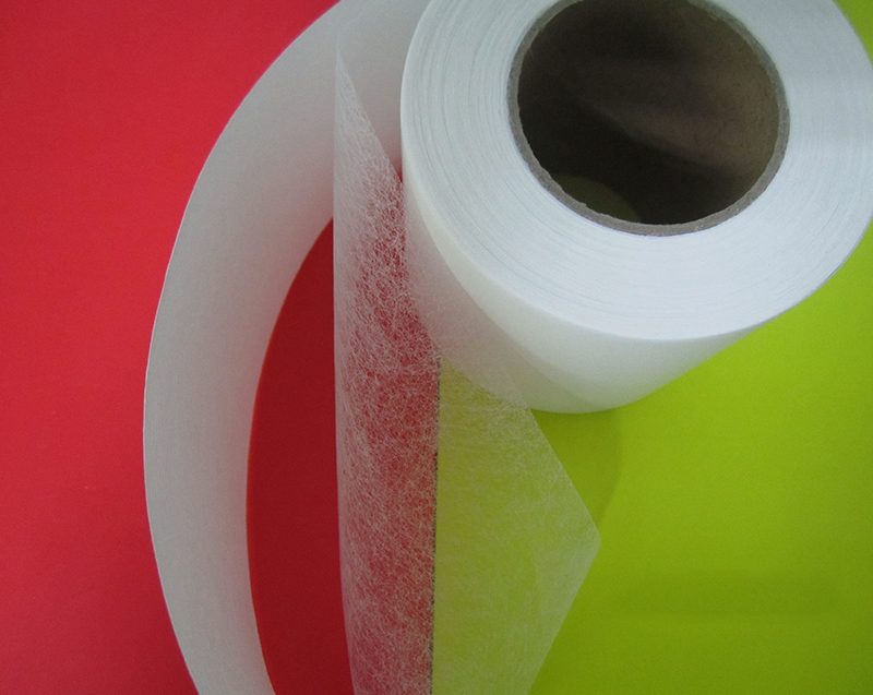 Gréasáin greamaitheacha te leáigh EVA